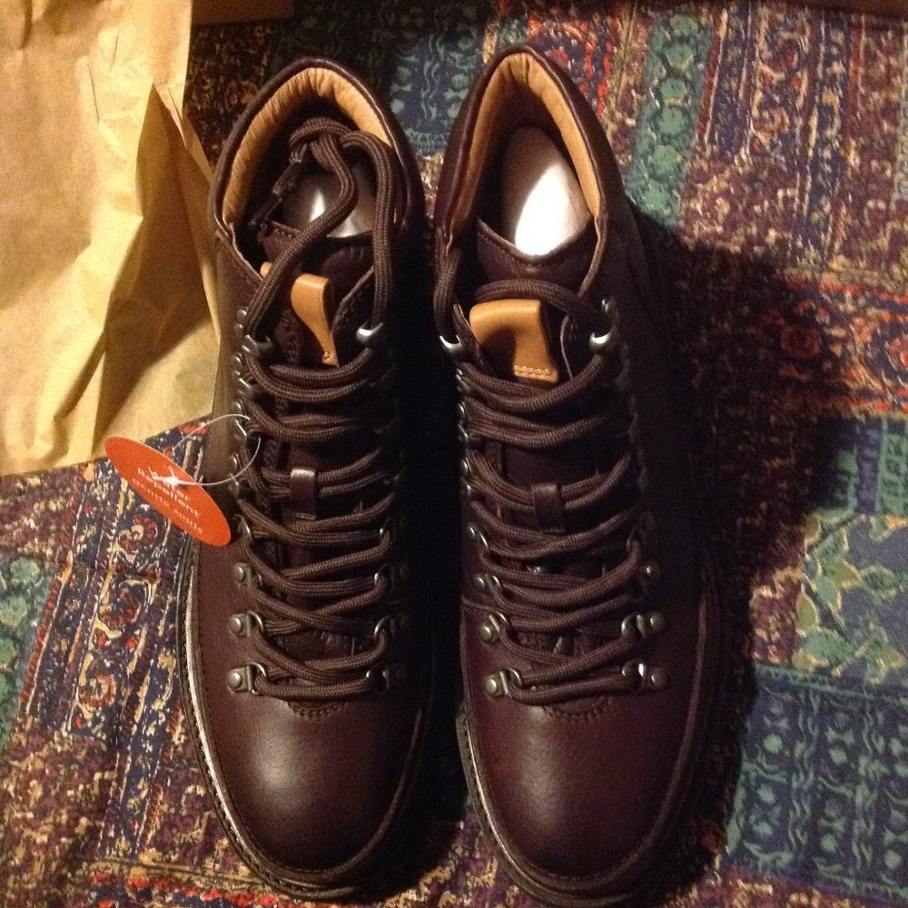 Gentle Souls Men's Donovan Burgundy Leather WR Hiker Boots -11.5M - New in Box